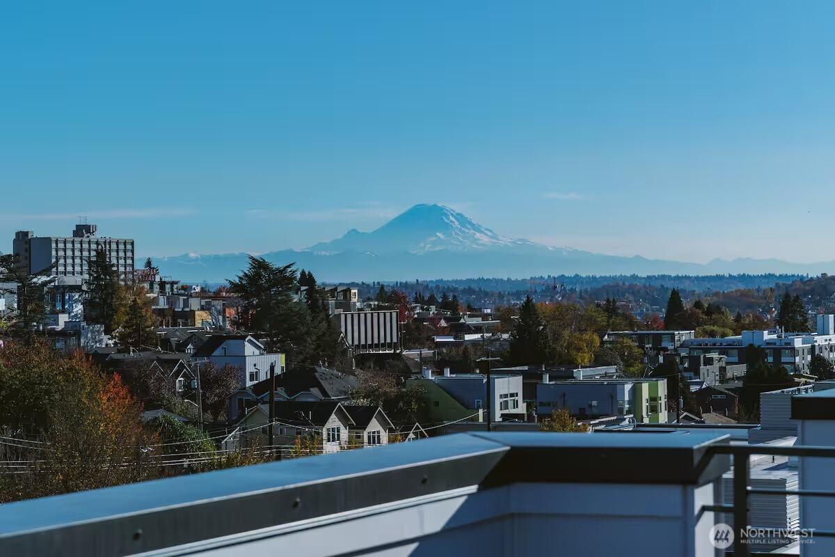 444 13th Avenue , Seattle, WA 98122