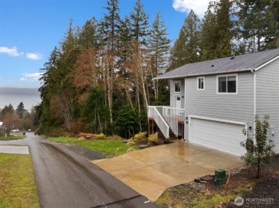 61 E Ellinor Peak Place , Belfair, WA 98528