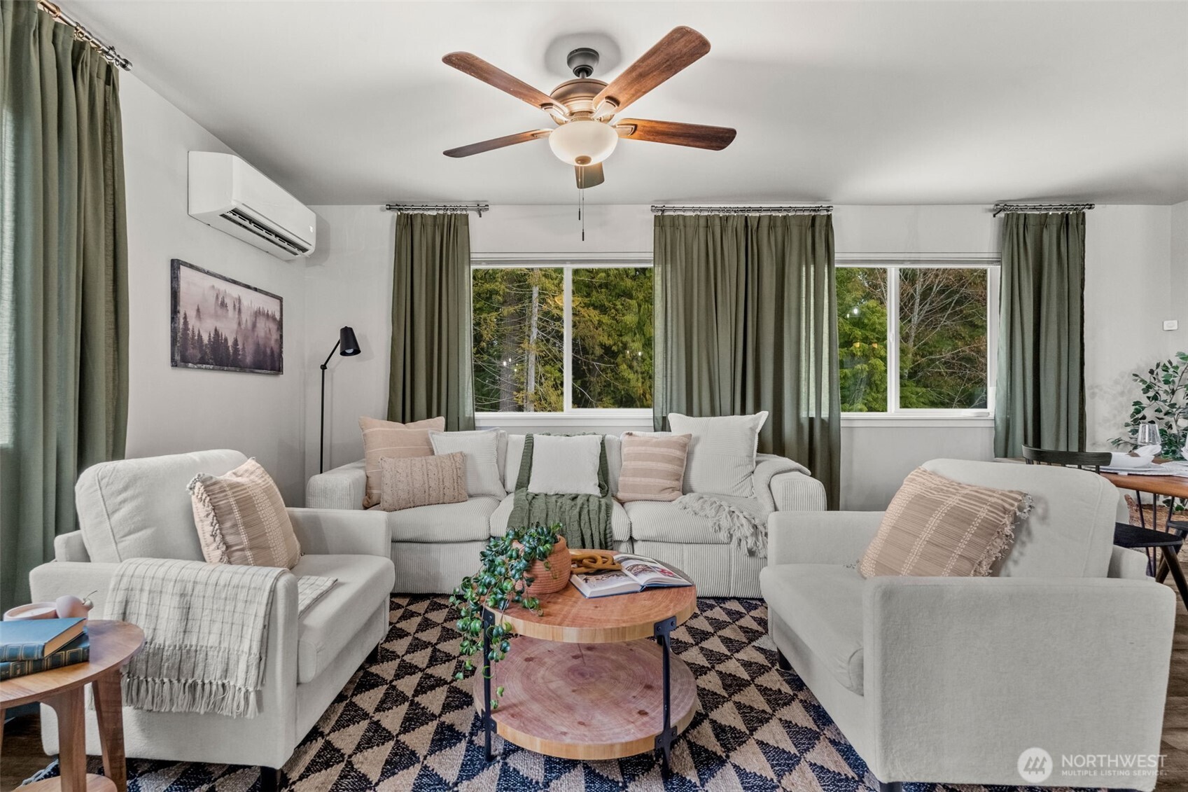 61 E Ellinor Peak Place , Belfair, WA 98528