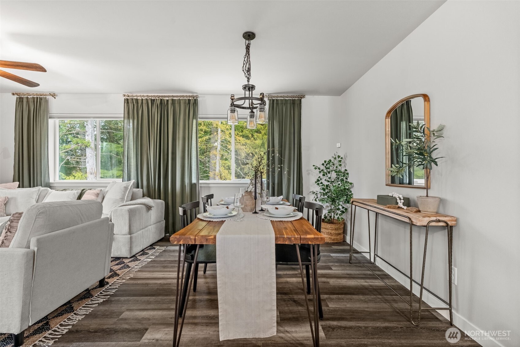 61 E Ellinor Peak Place , Belfair, WA 98528