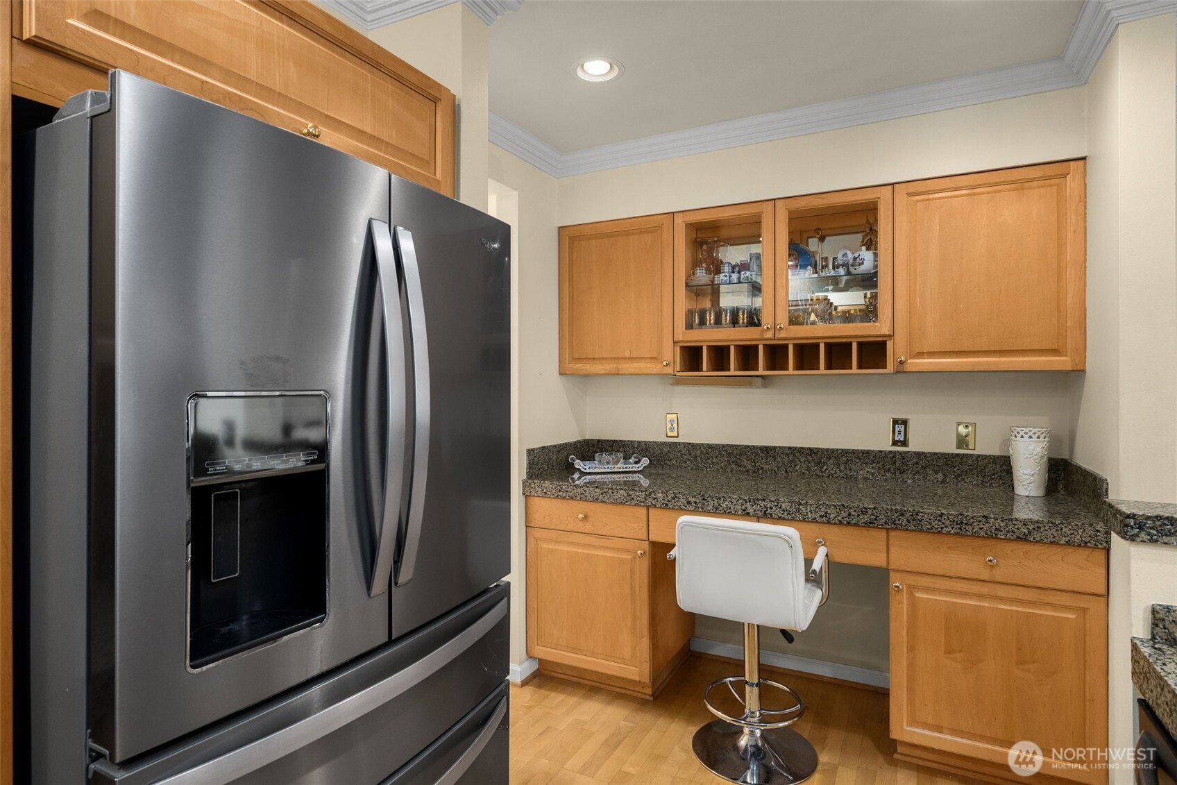 836 2nd Avenue #201, Kirkland, WA 98033