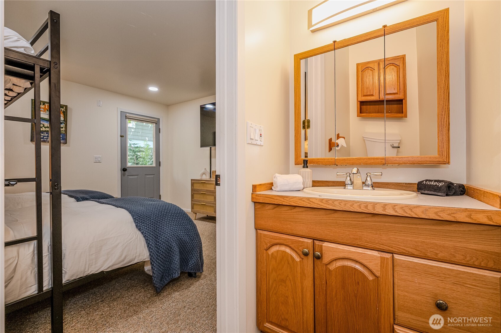 23134 Vashon Highway SW, Vashon, WA 98070