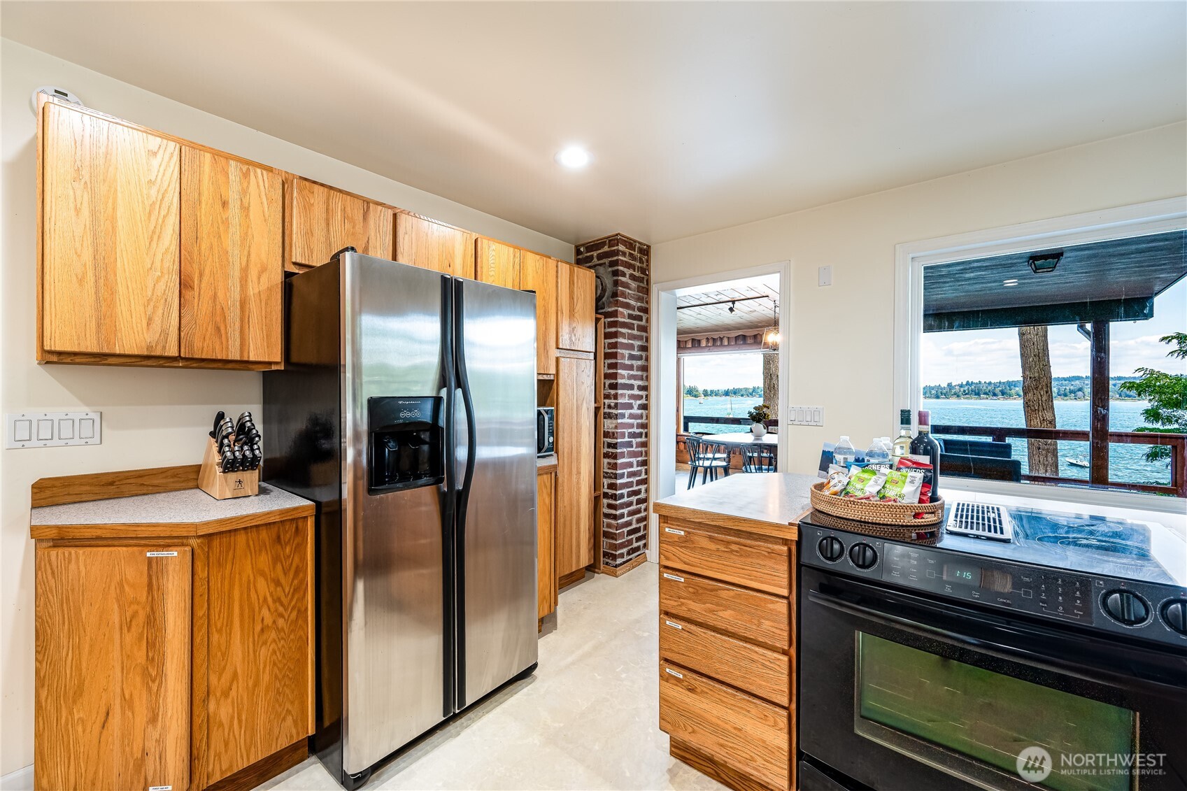 23134 Vashon Highway SW, Vashon, WA 98070