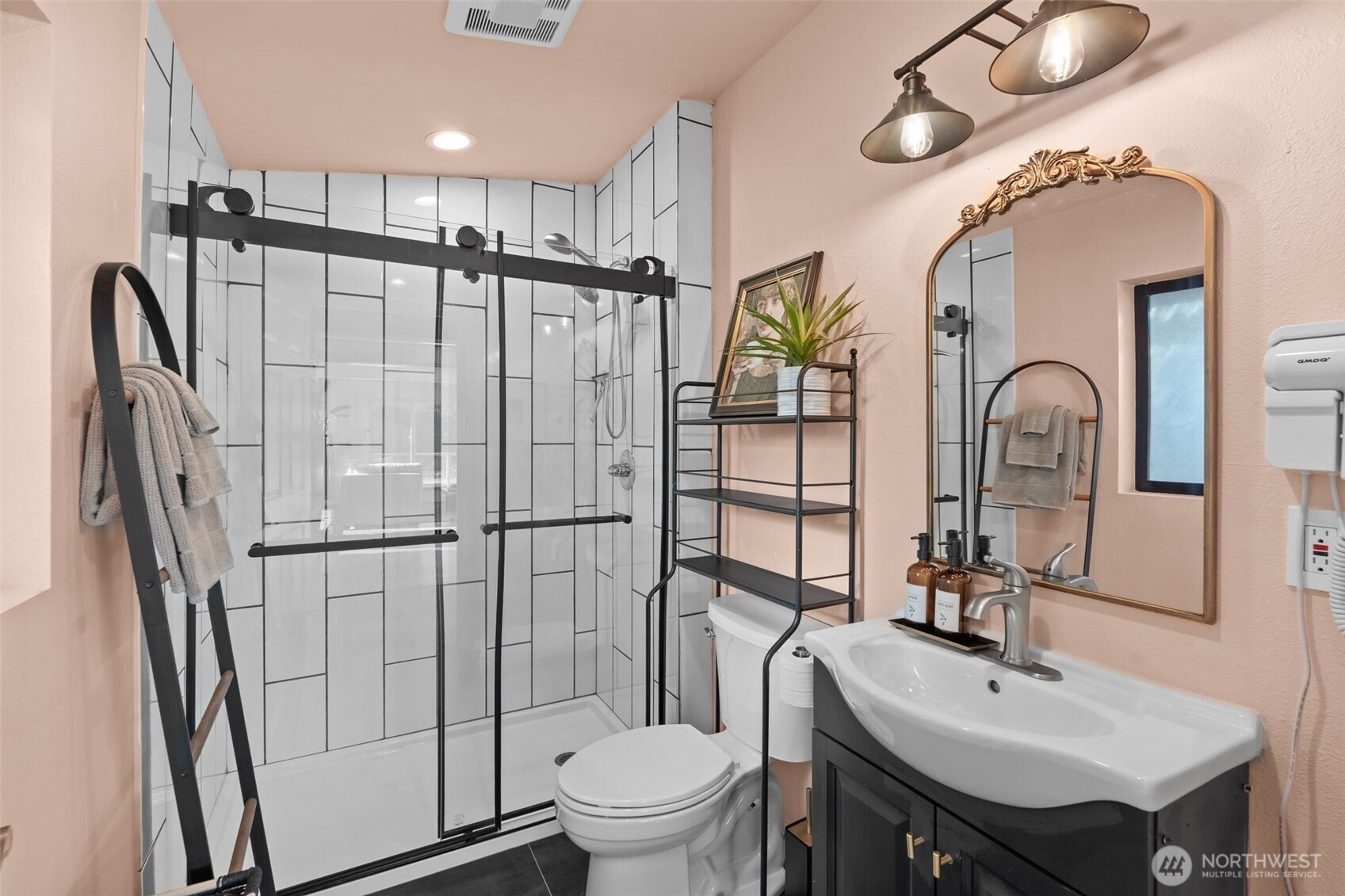 11031 NE North Shore Road , Belfair, WA 98528