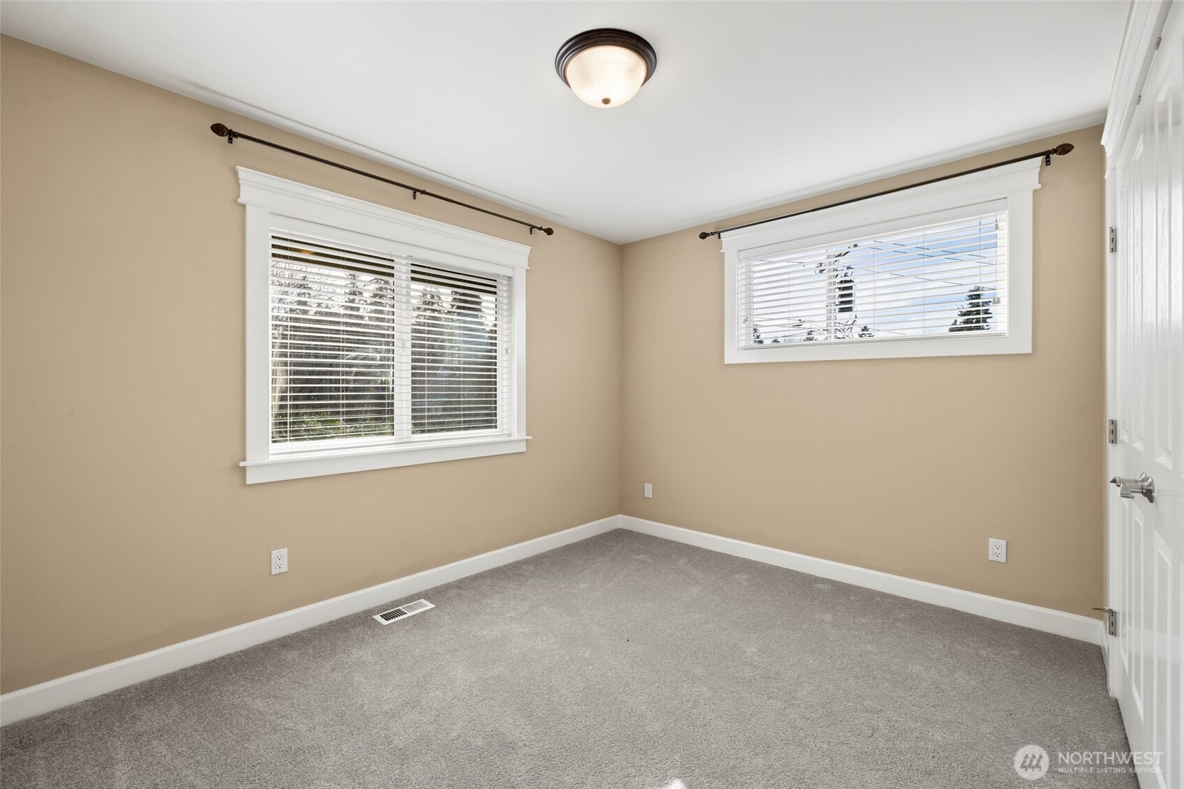 16308 Simonds Road NE, Kenmore, WA 98028