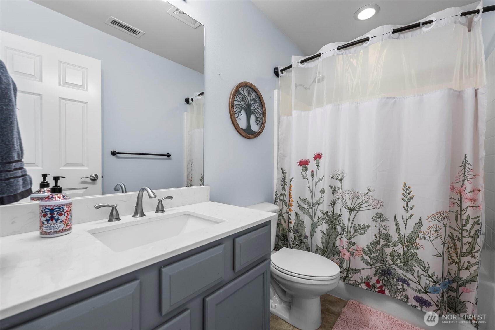 2886 Hannen Street , Dupont, WA 98327