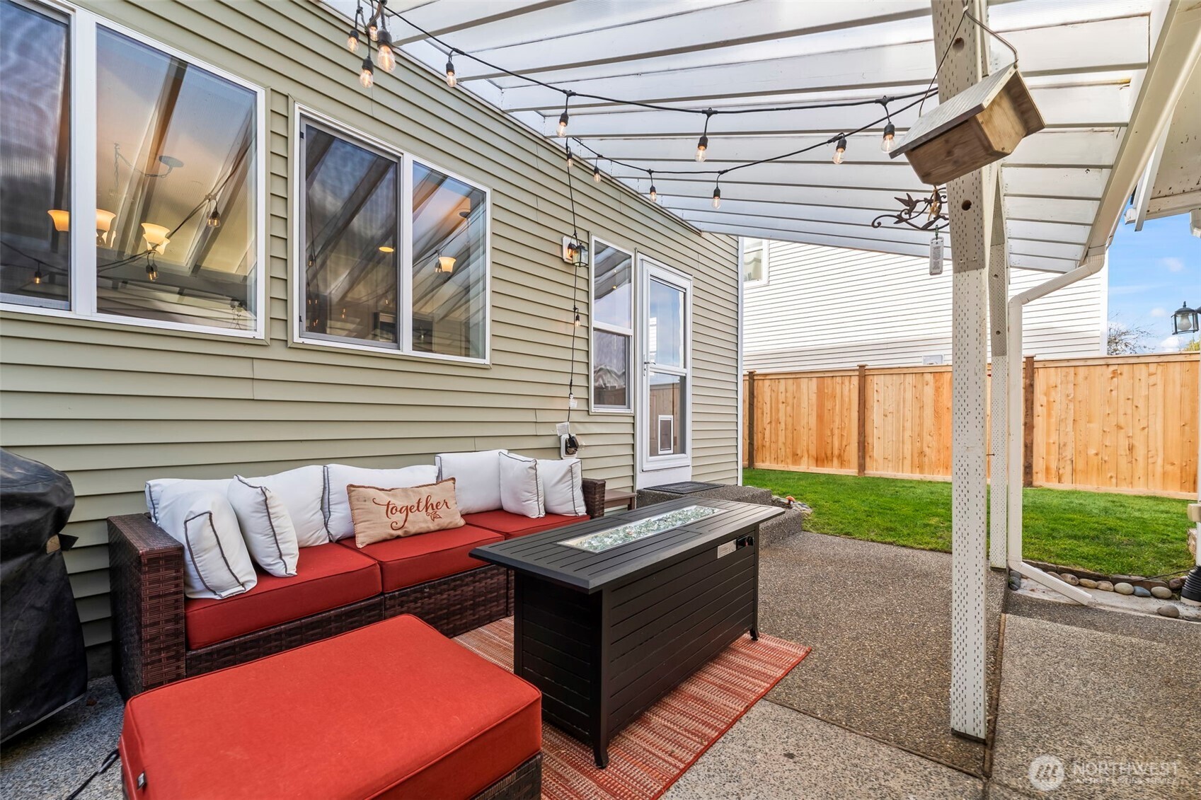 2886 Hannen Street , Dupont, WA 98327