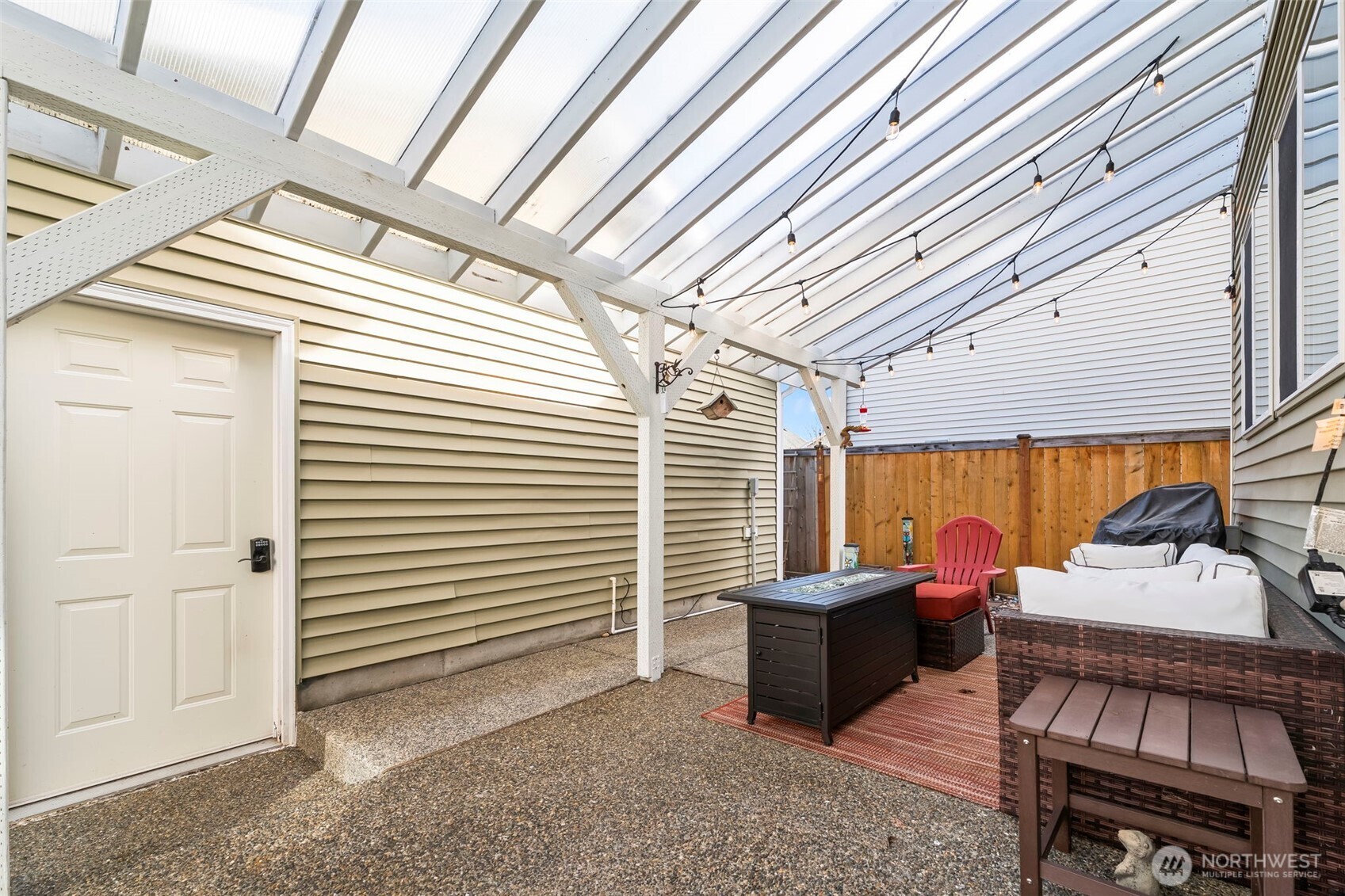 2886 Hannen Street , Dupont, WA 98327