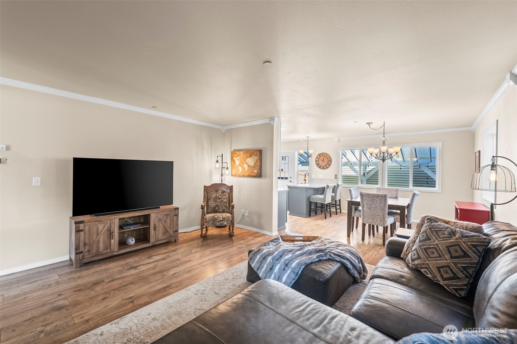 2886 Hannen Street , Dupont, WA 98327