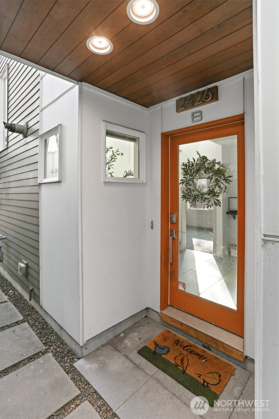 2426 B NW 64th , Seattle, WA 98107