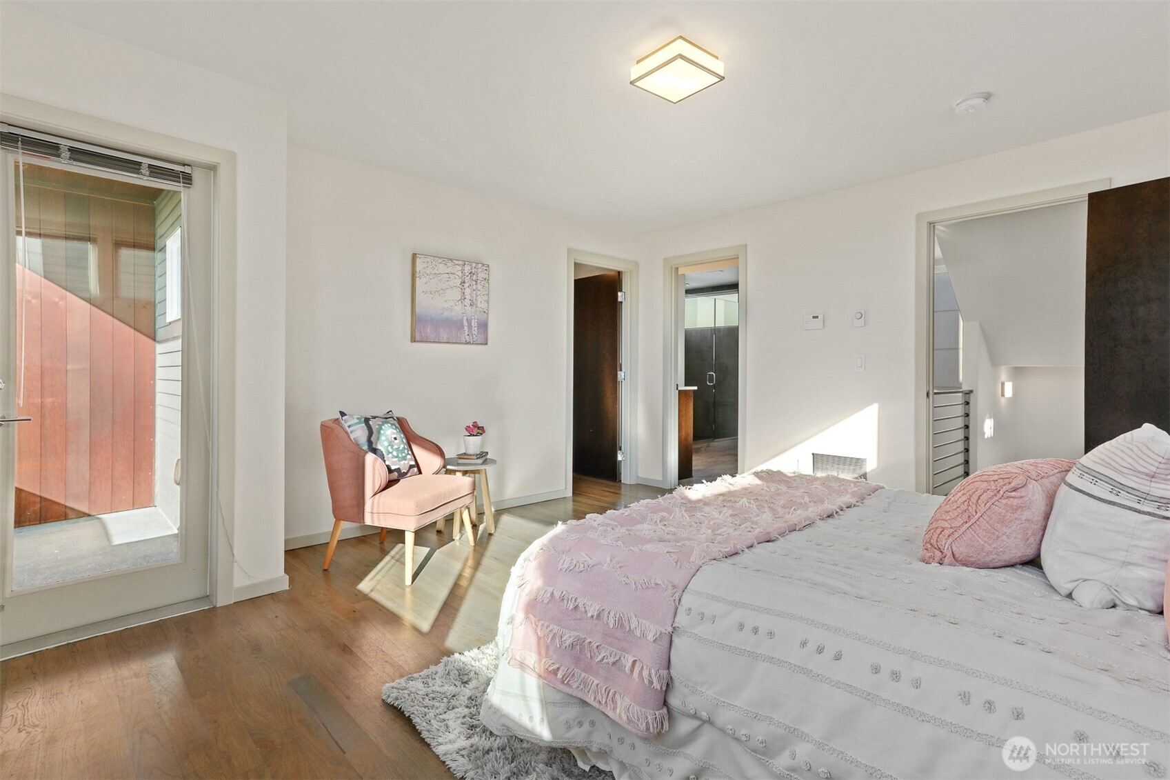 2426 B NW 64th , Seattle, WA 98107