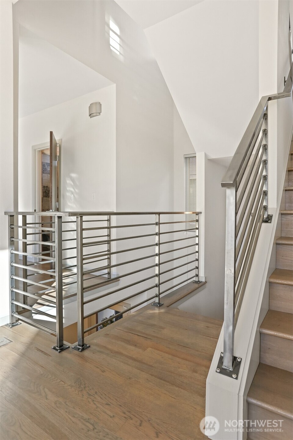 2426 B NW 64th , Seattle, WA 98107