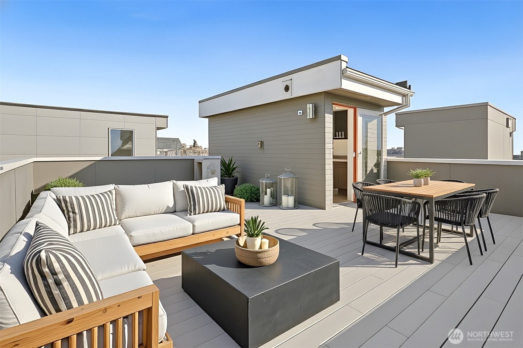 2426 B NW 64th , Seattle, WA 98107