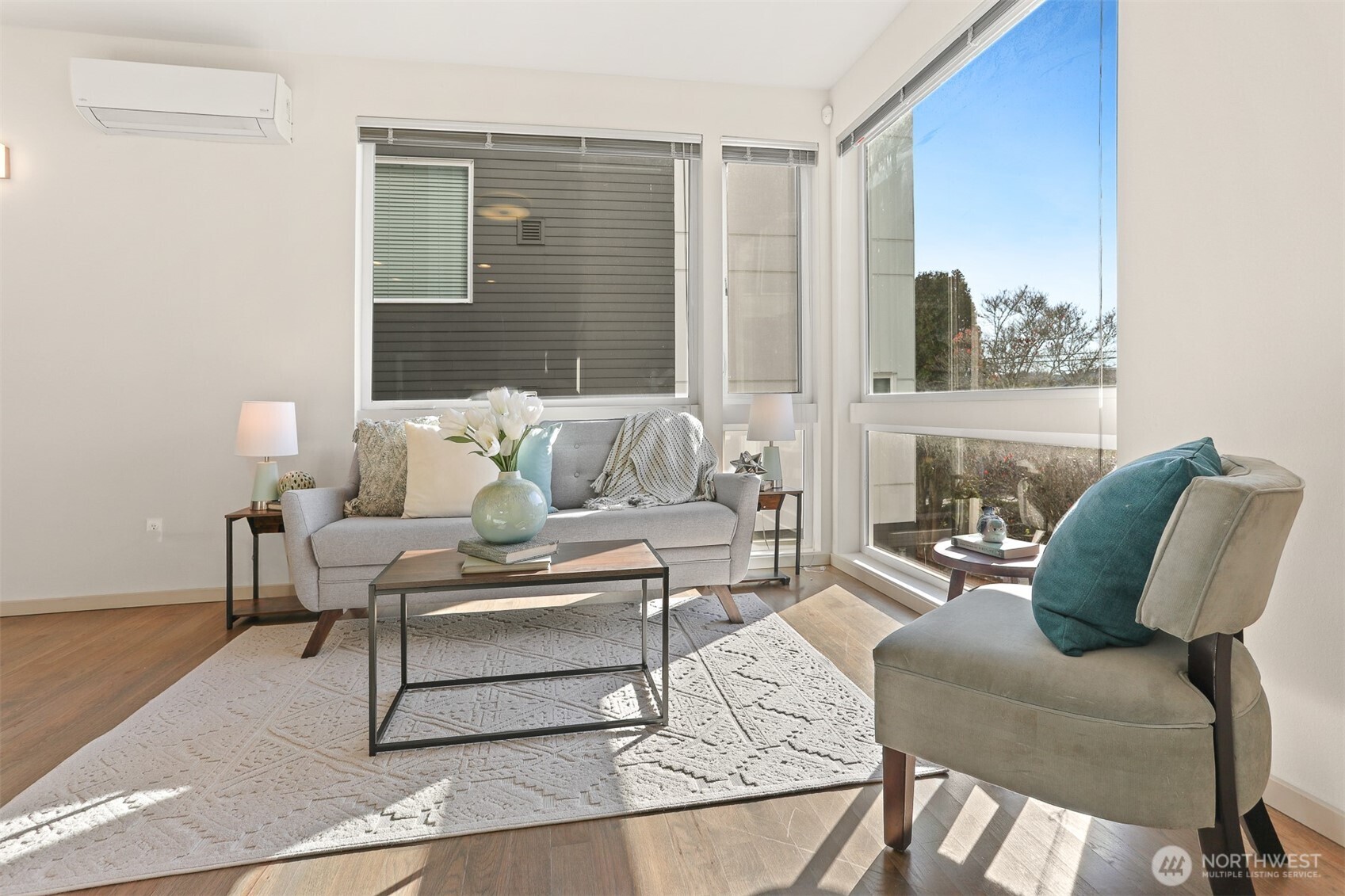 2426 B NW 64th , Seattle, WA 98107