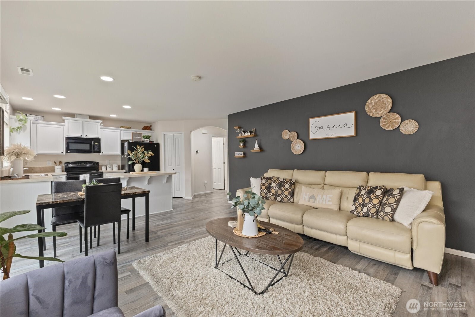4405 E Roosevelt Avenue , Tacoma, WA 98404