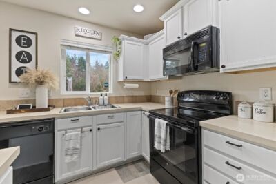 4405 E Roosevelt Avenue , Tacoma, WA 98404 - Photo 9