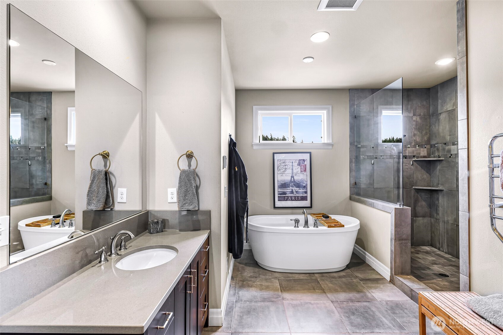 1301 Broad Street , Bellingham, WA 98229