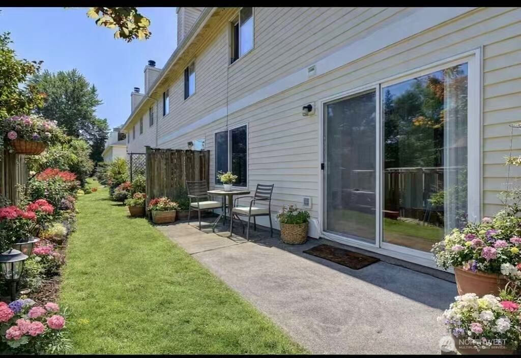 927 132nd Street SW #D3, Everett, WA 98204