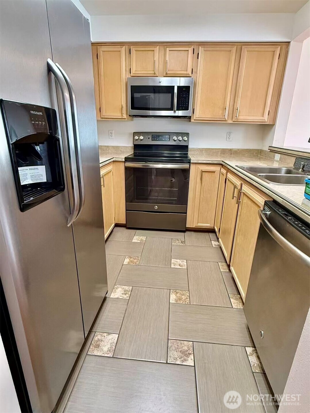 927 132nd Street SW #D3, Everett, WA 98204