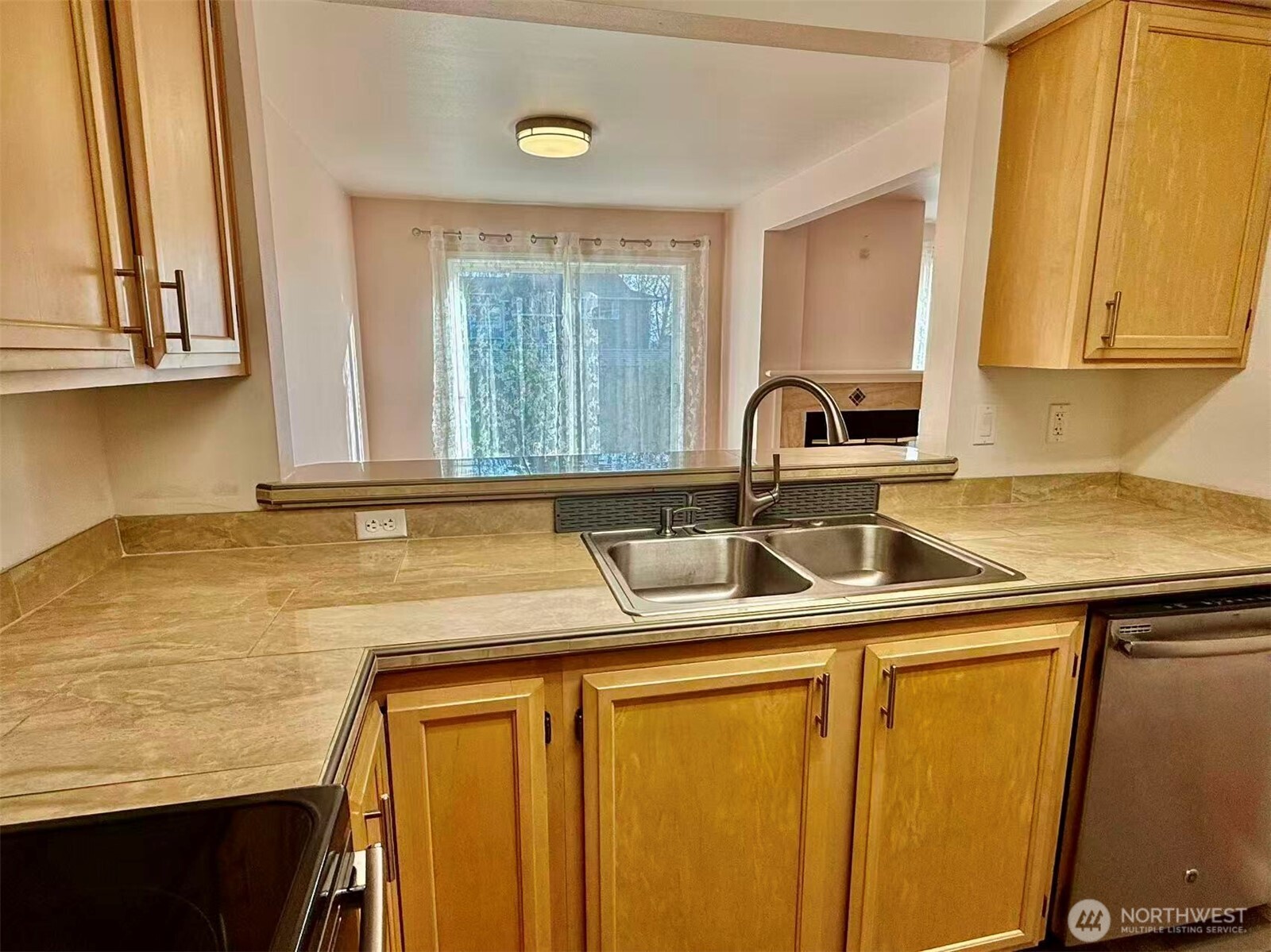 927 132nd Street SW #D3, Everett, WA 98204