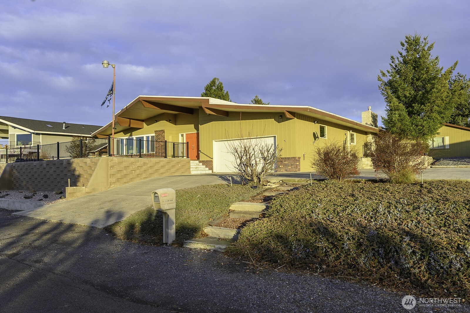 61 NE Pelican Place , Moses Lake, WA 98837