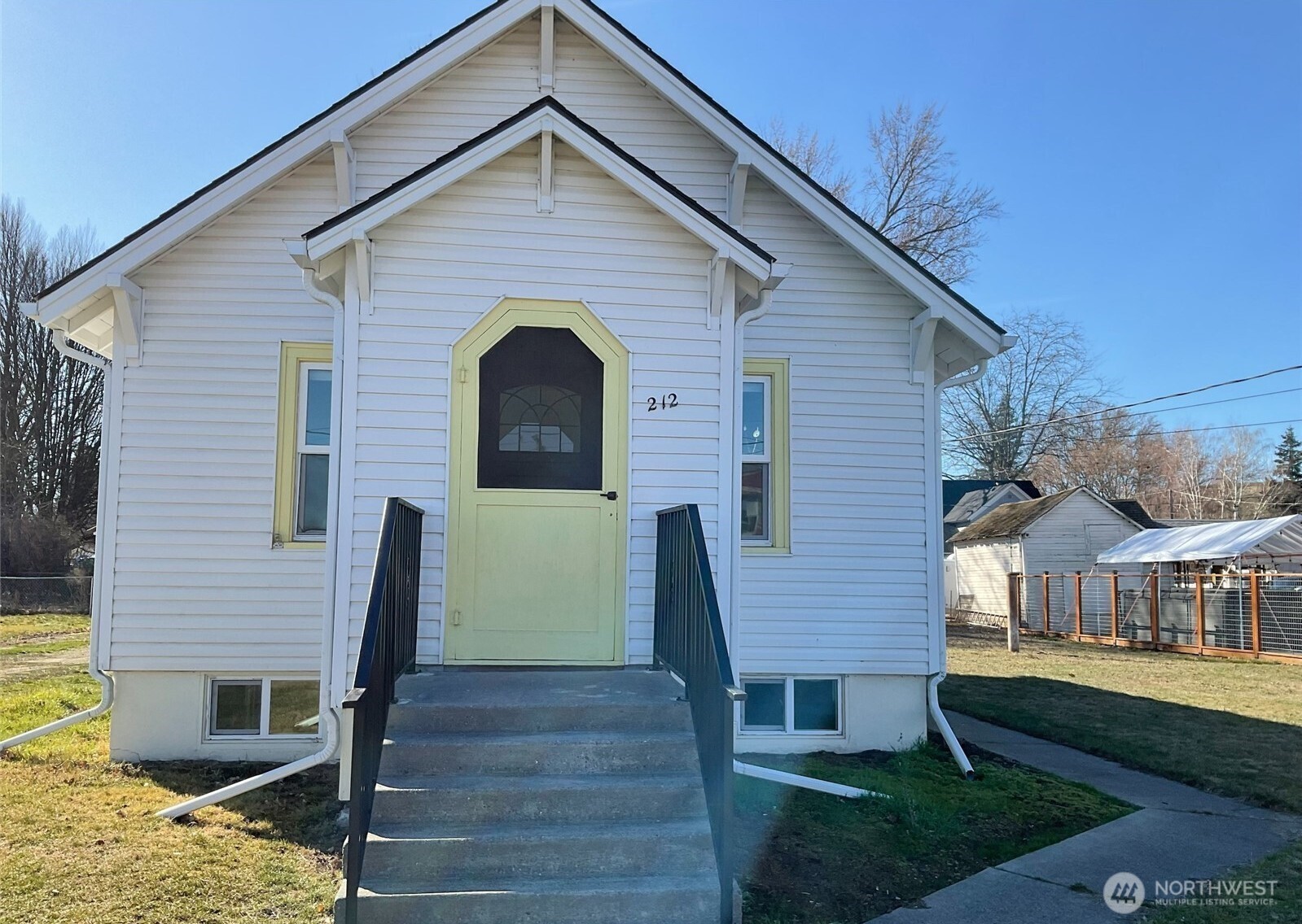 212 E Sixth , Waitsburg, WA 99361