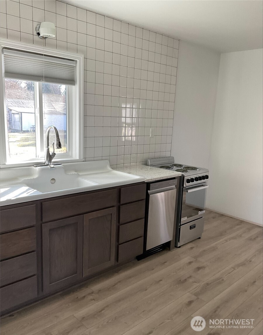 212 E Sixth , Waitsburg, WA 99361