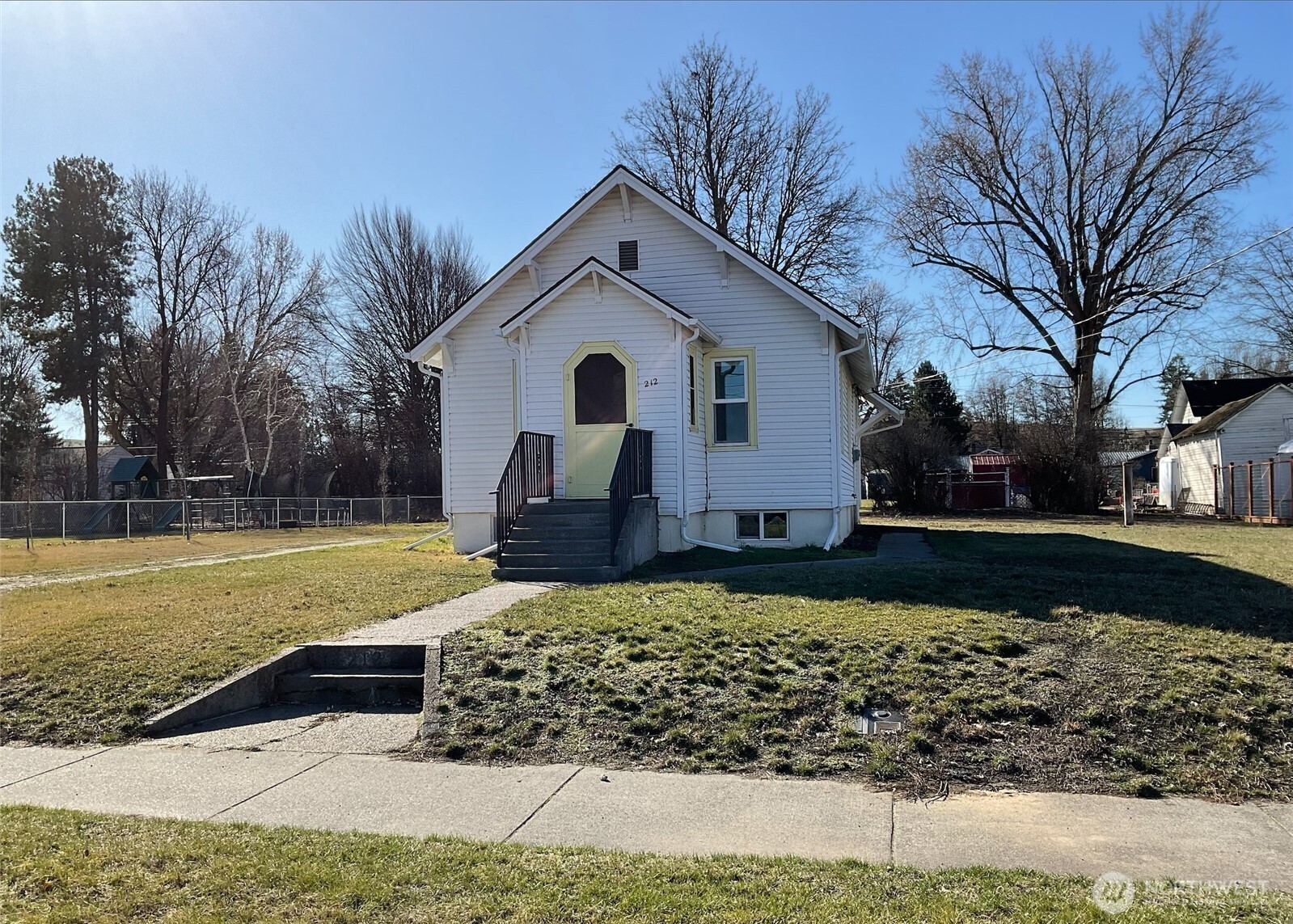 212 E Sixth , Waitsburg, WA 99361