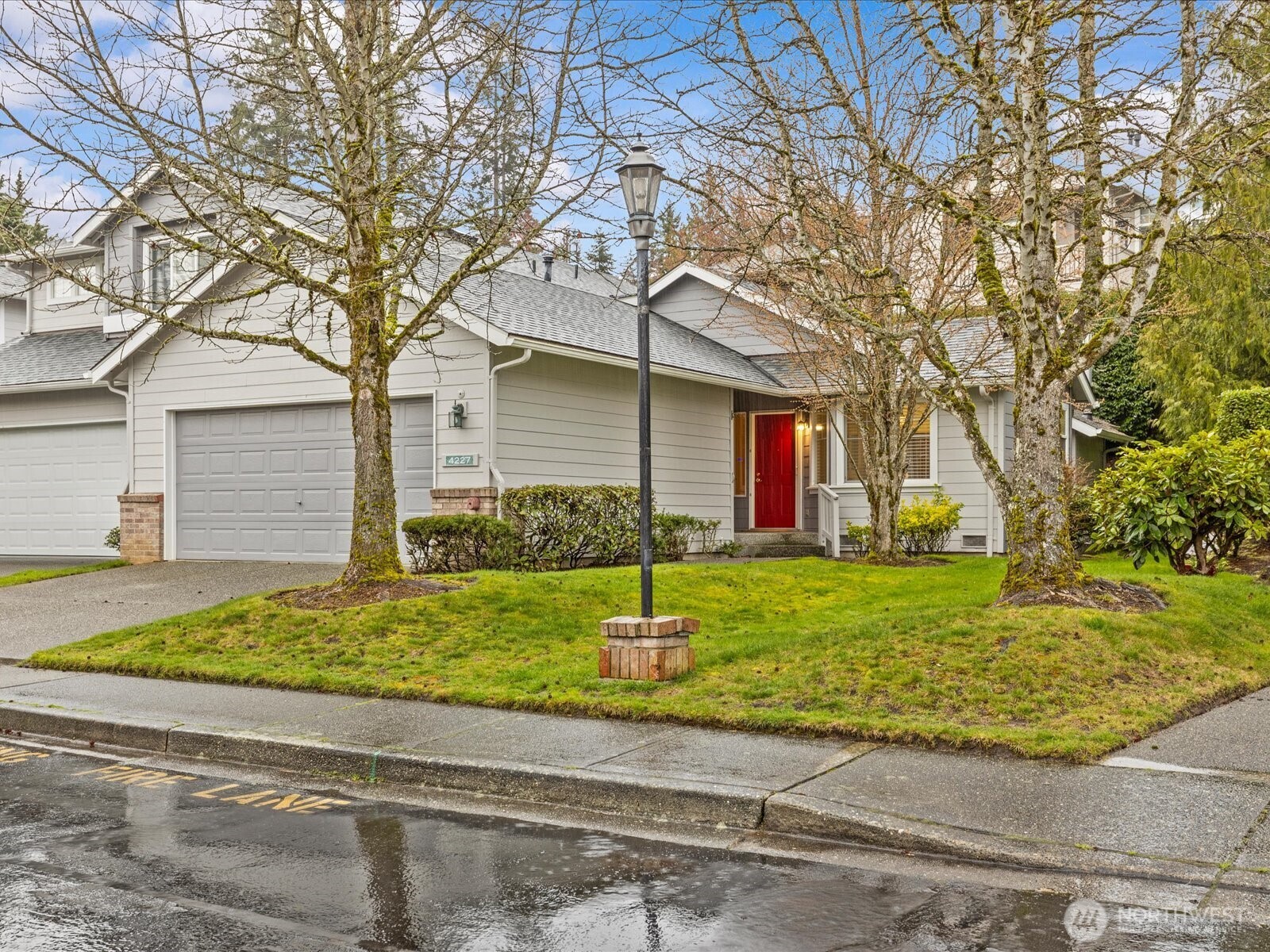 4227 Stonebridge Way , Lynnwood, WA 98037-6970