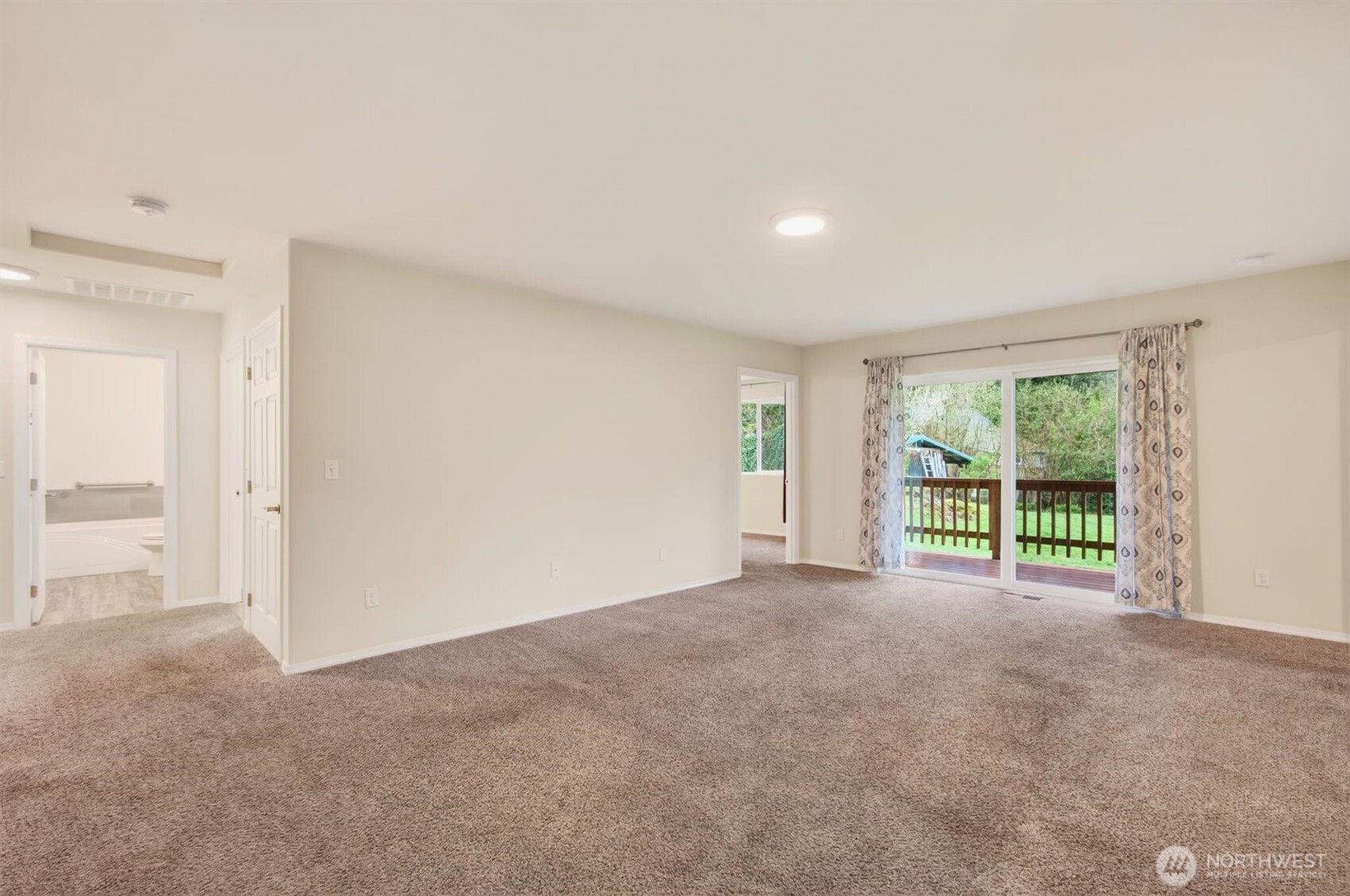 2926 37th Avenue , Longview, WA 98632