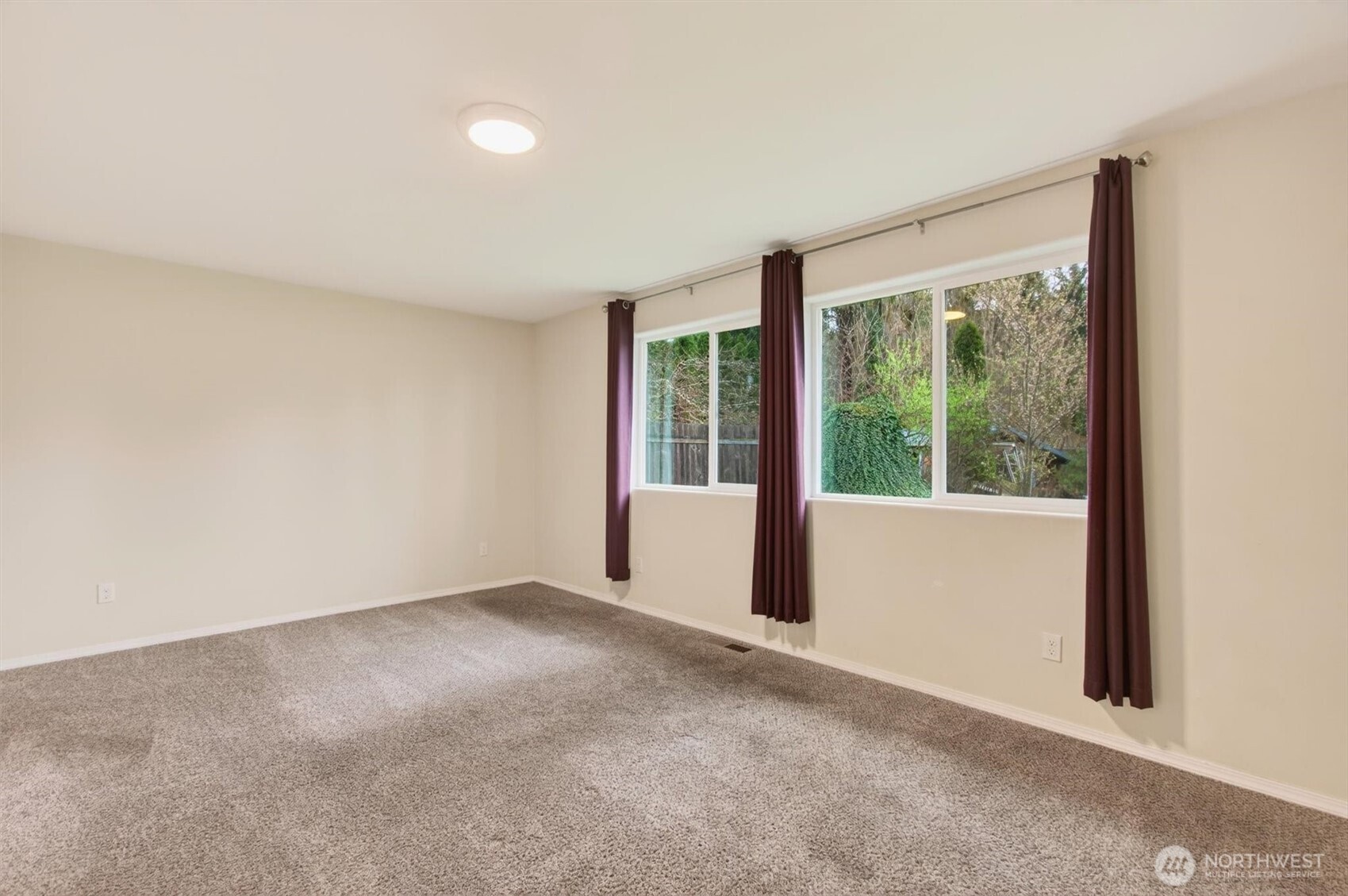 2926 37th Avenue , Longview, WA 98632