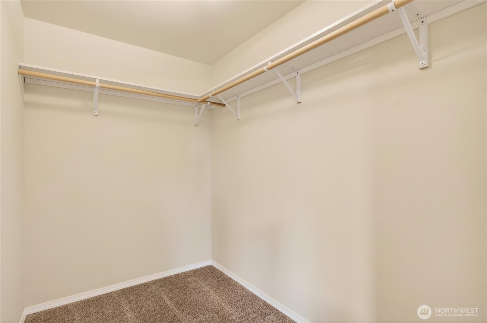 2926 37th Avenue , Longview, WA 98632