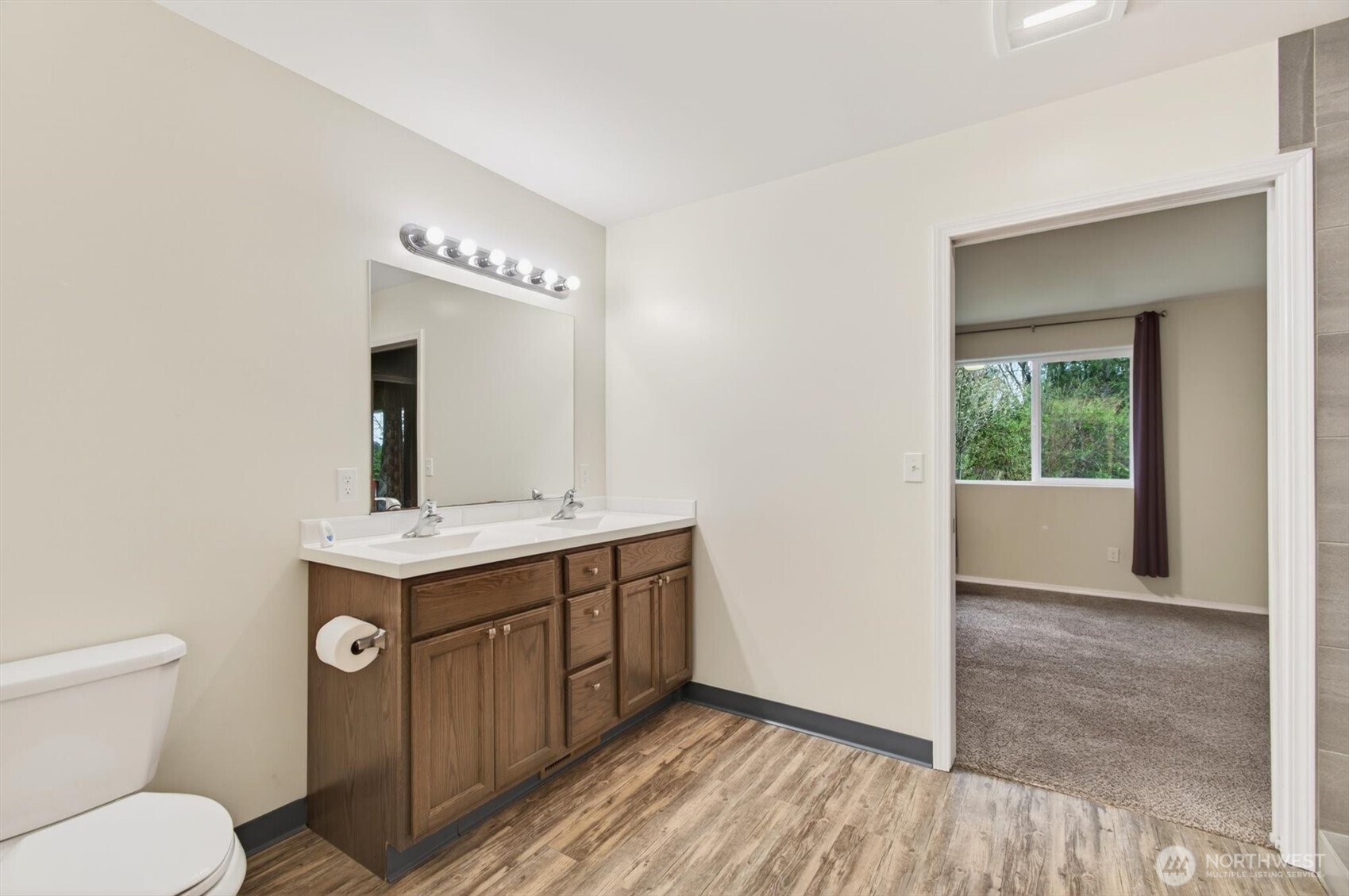 2926 37th Avenue , Longview, WA 98632