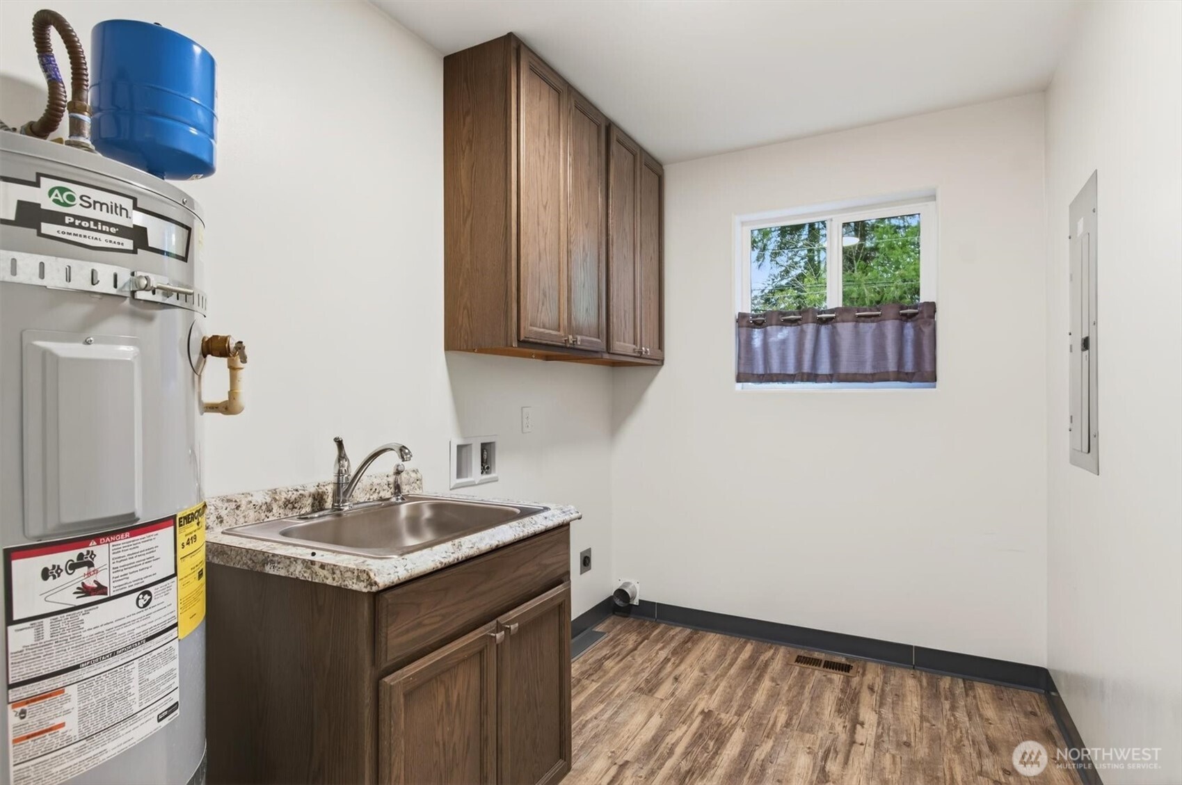 2926 37th Avenue , Longview, WA 98632