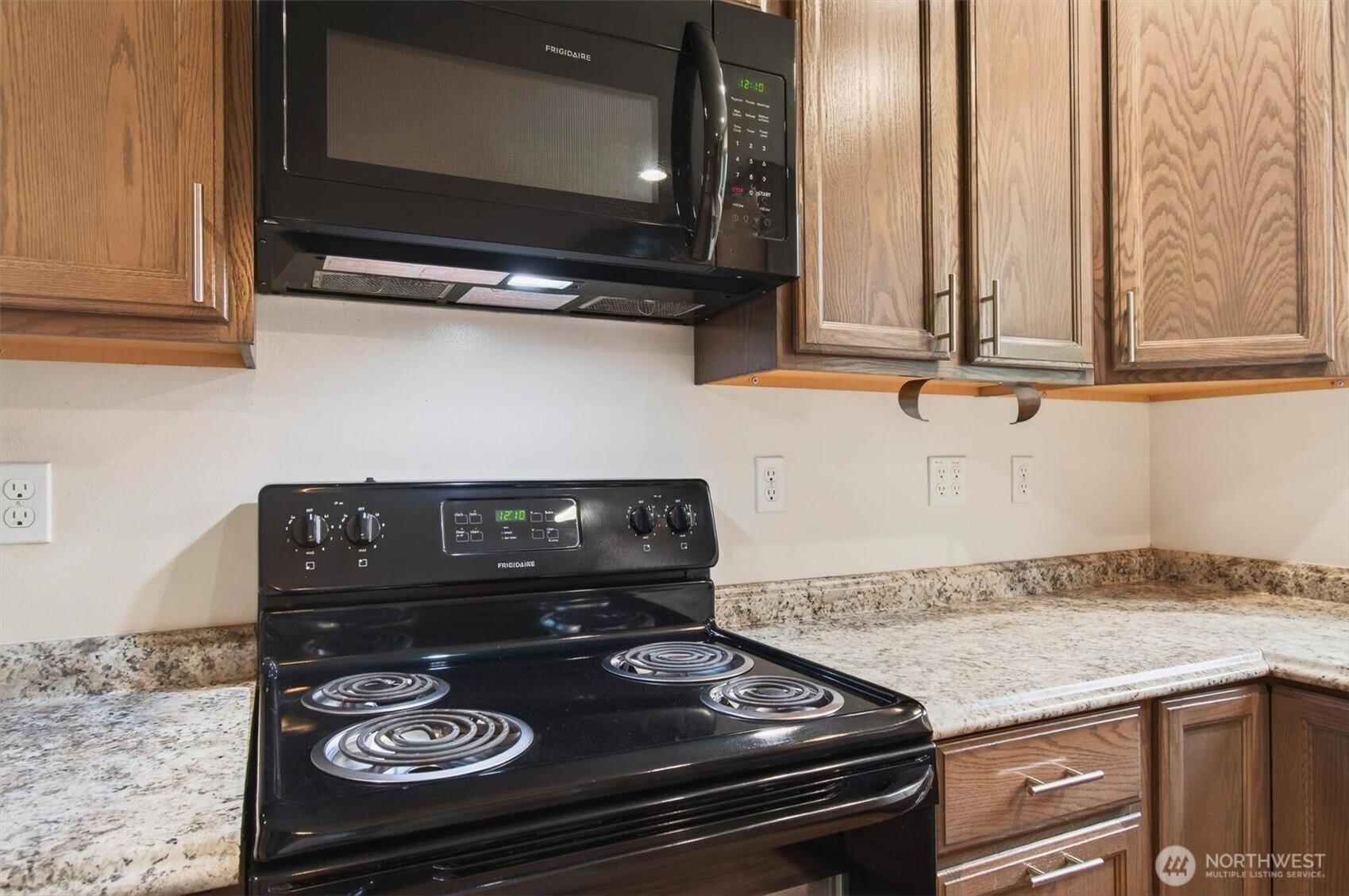 2926 37th Avenue , Longview, WA 98632