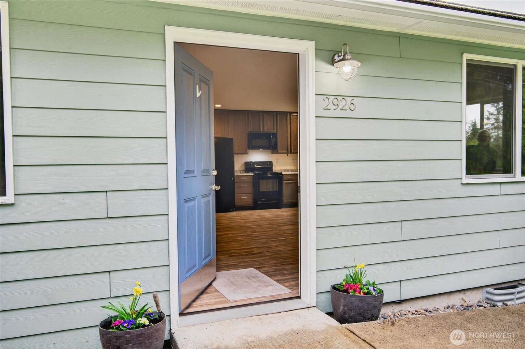 2926 37th Avenue , Longview, WA 98632