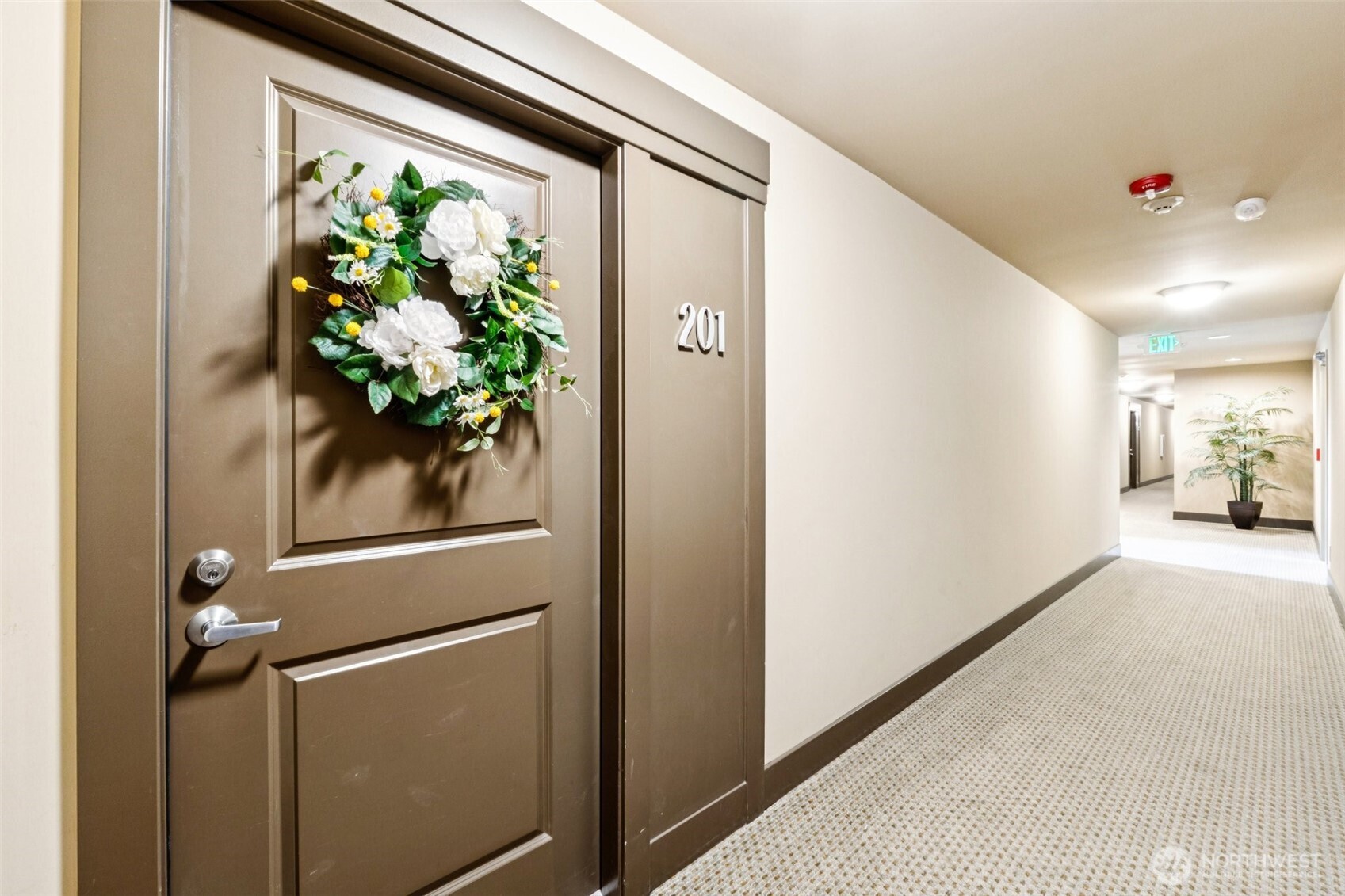 22910 90th Avenue W #B201, Edmonds, WA 98026