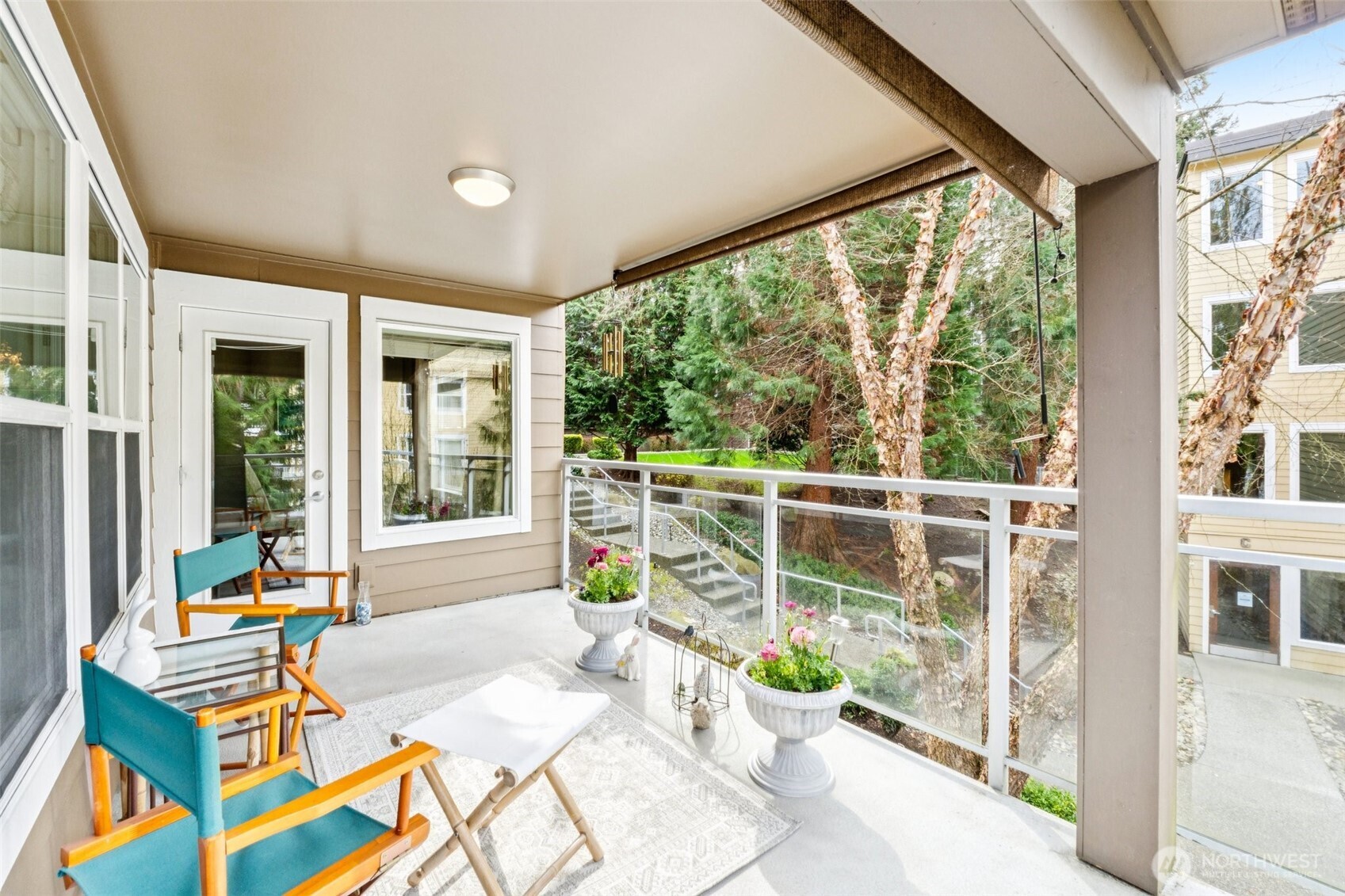 22910 90th Avenue W #B201, Edmonds, WA 98026