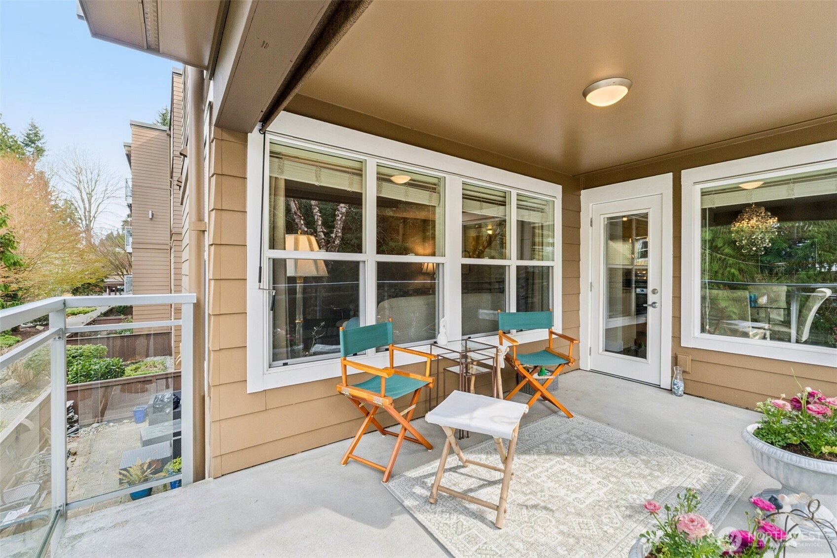 22910 90th Avenue W #B201, Edmonds, WA 98026