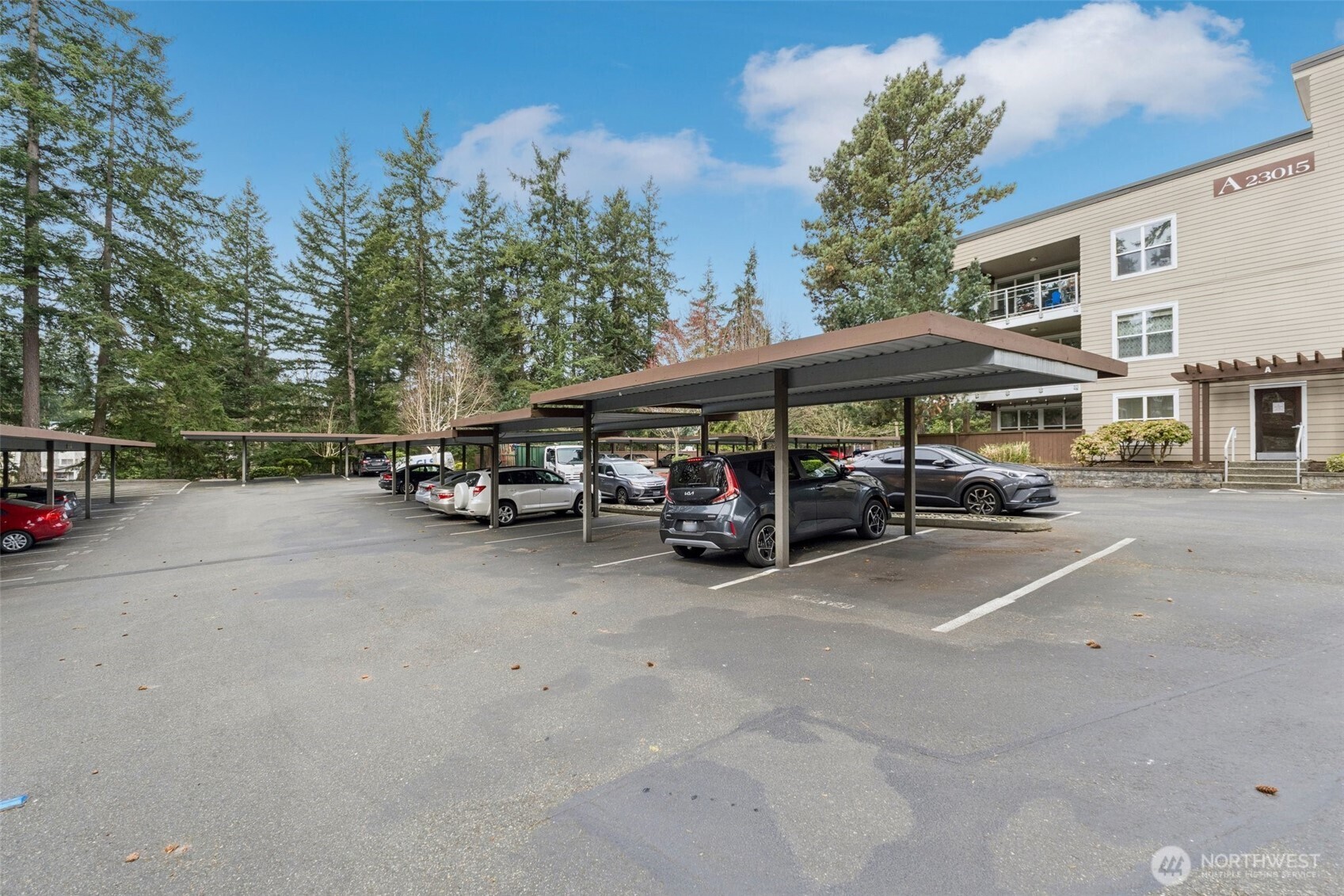 22910 90th Avenue W #B201, Edmonds, WA 98026