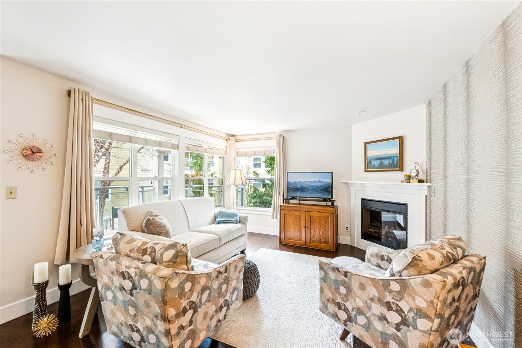 22910 90th Avenue W #B201, Edmonds, WA 98026