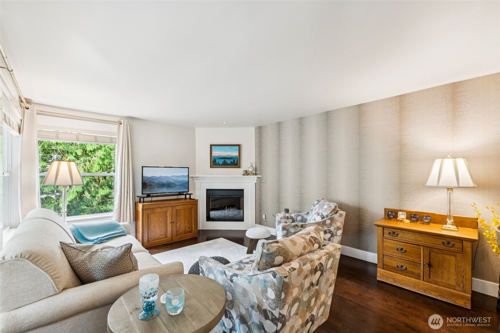 22910 90th Avenue W #B201, Edmonds, WA 98026