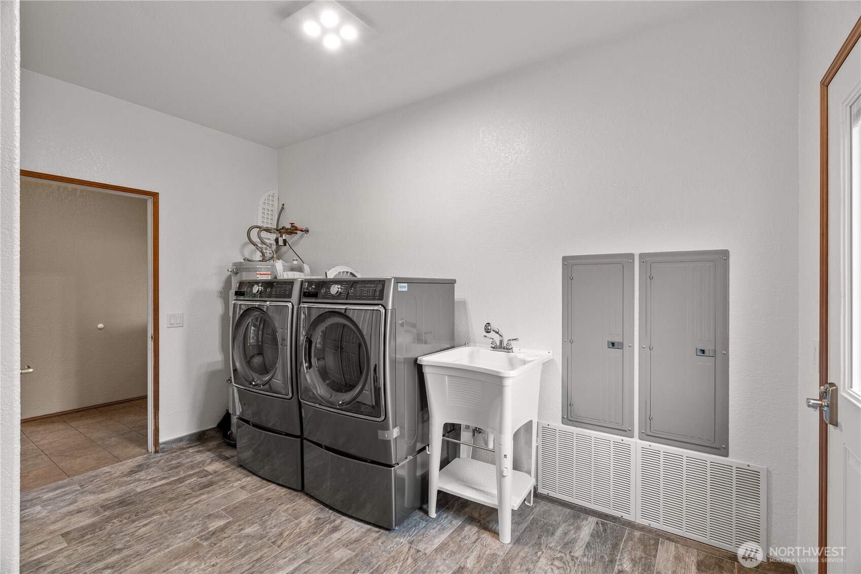 100 S 9th Street , Montesano, WA 98563