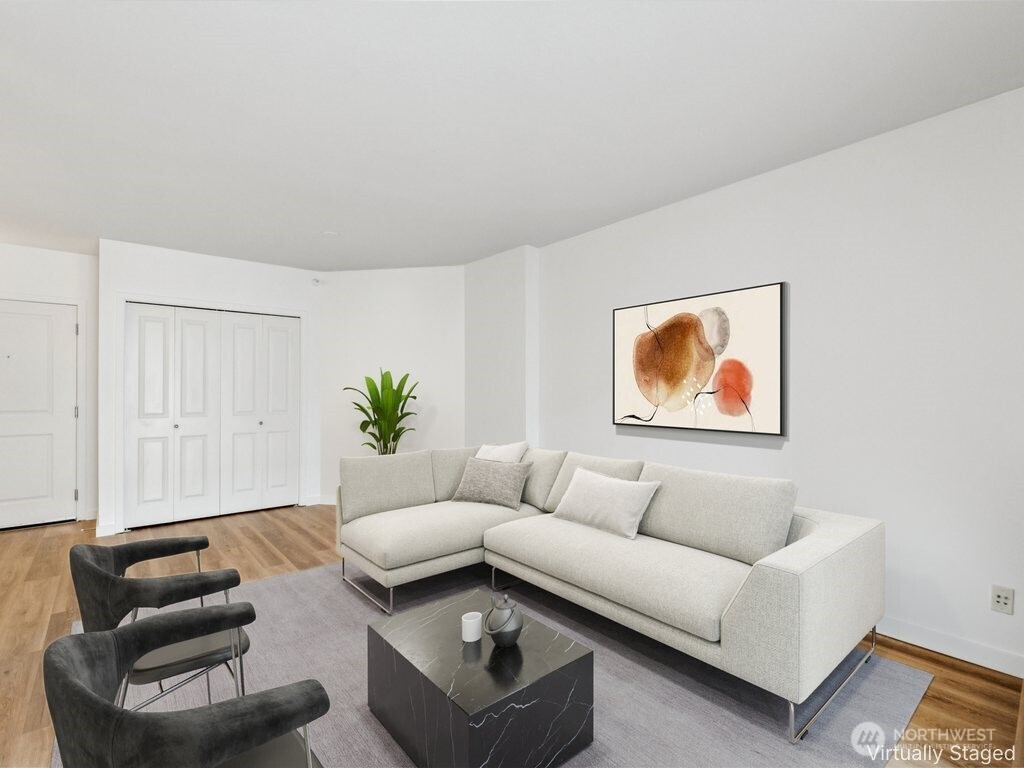 2331 42nd Avenue SW #414, Seattle, WA 98116