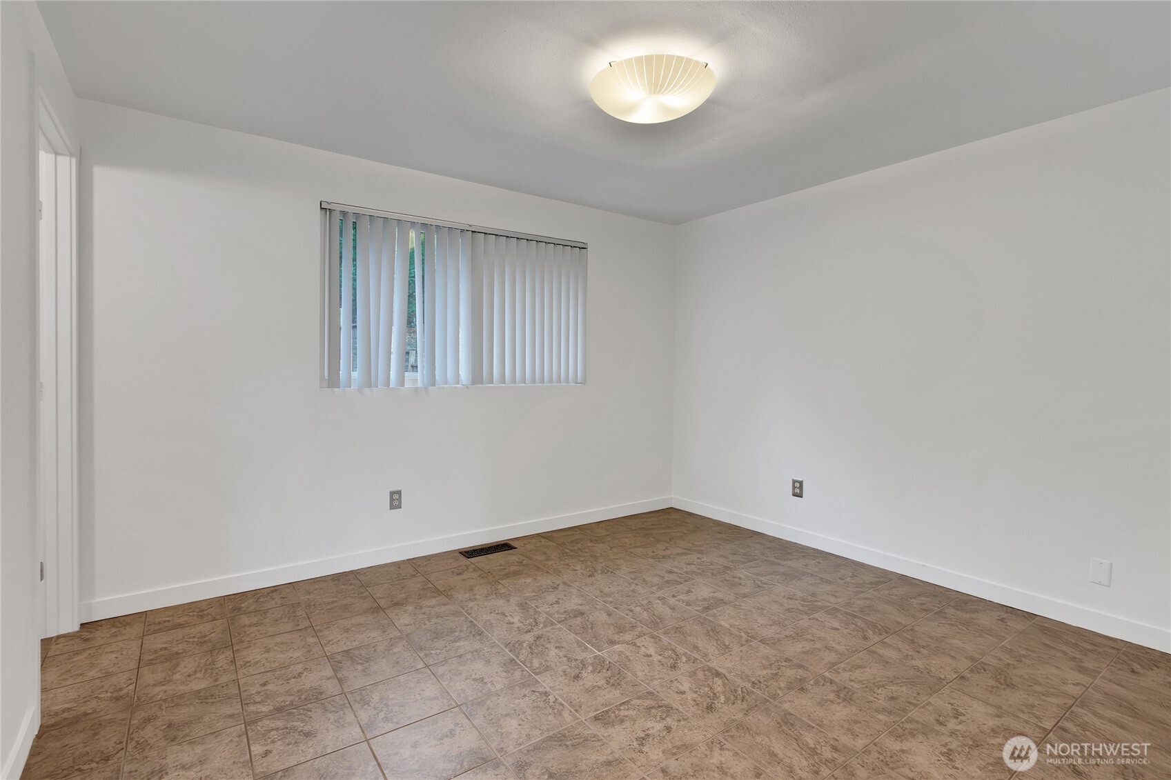 2356 S Angeline Street , Seattle, WA 98108