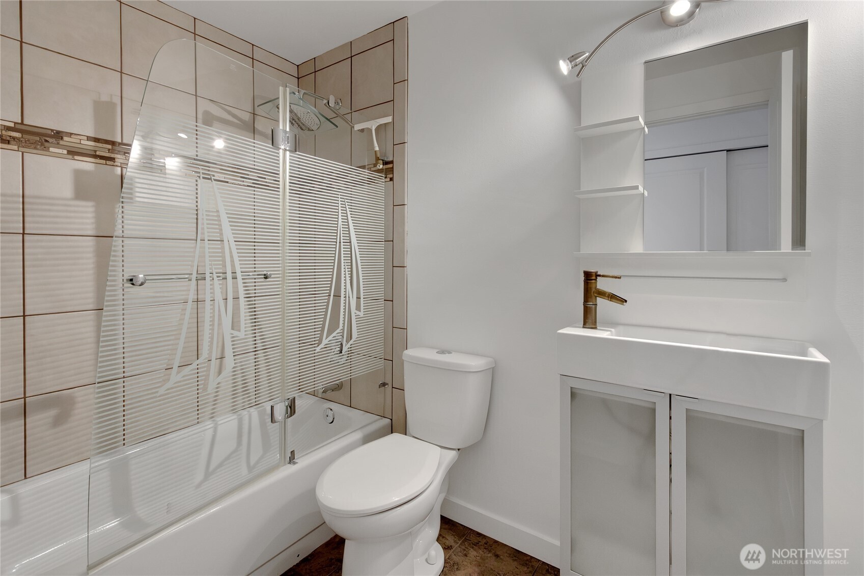 2356 S Angeline Street , Seattle, WA 98108