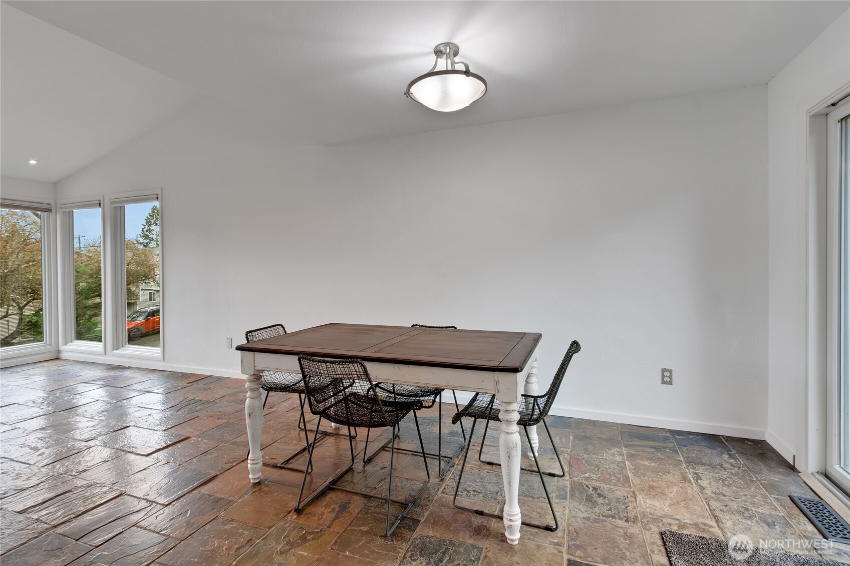 2356 S Angeline Street , Seattle, WA 98108