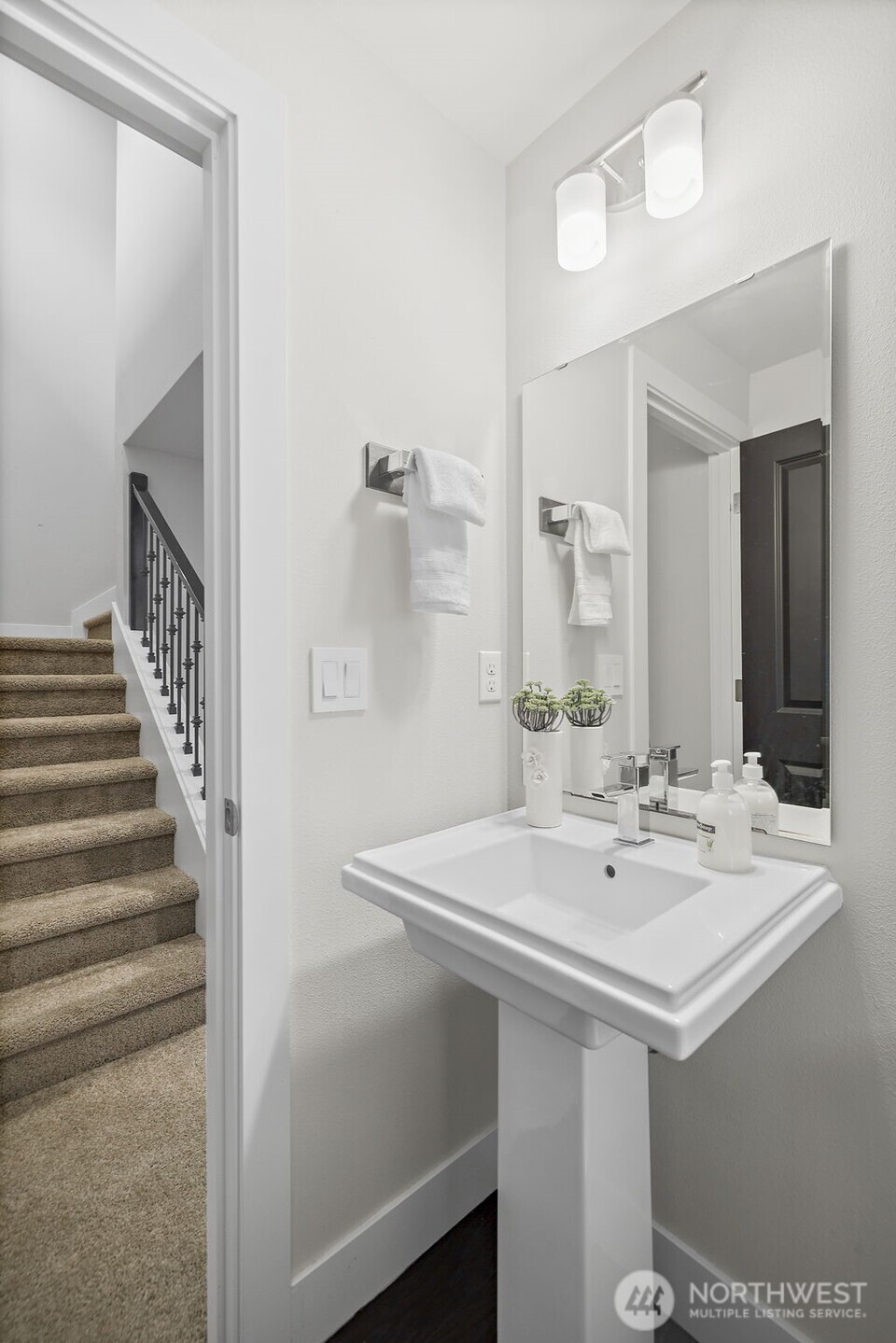 20513 Richmond Road , Bothell, WA 98012