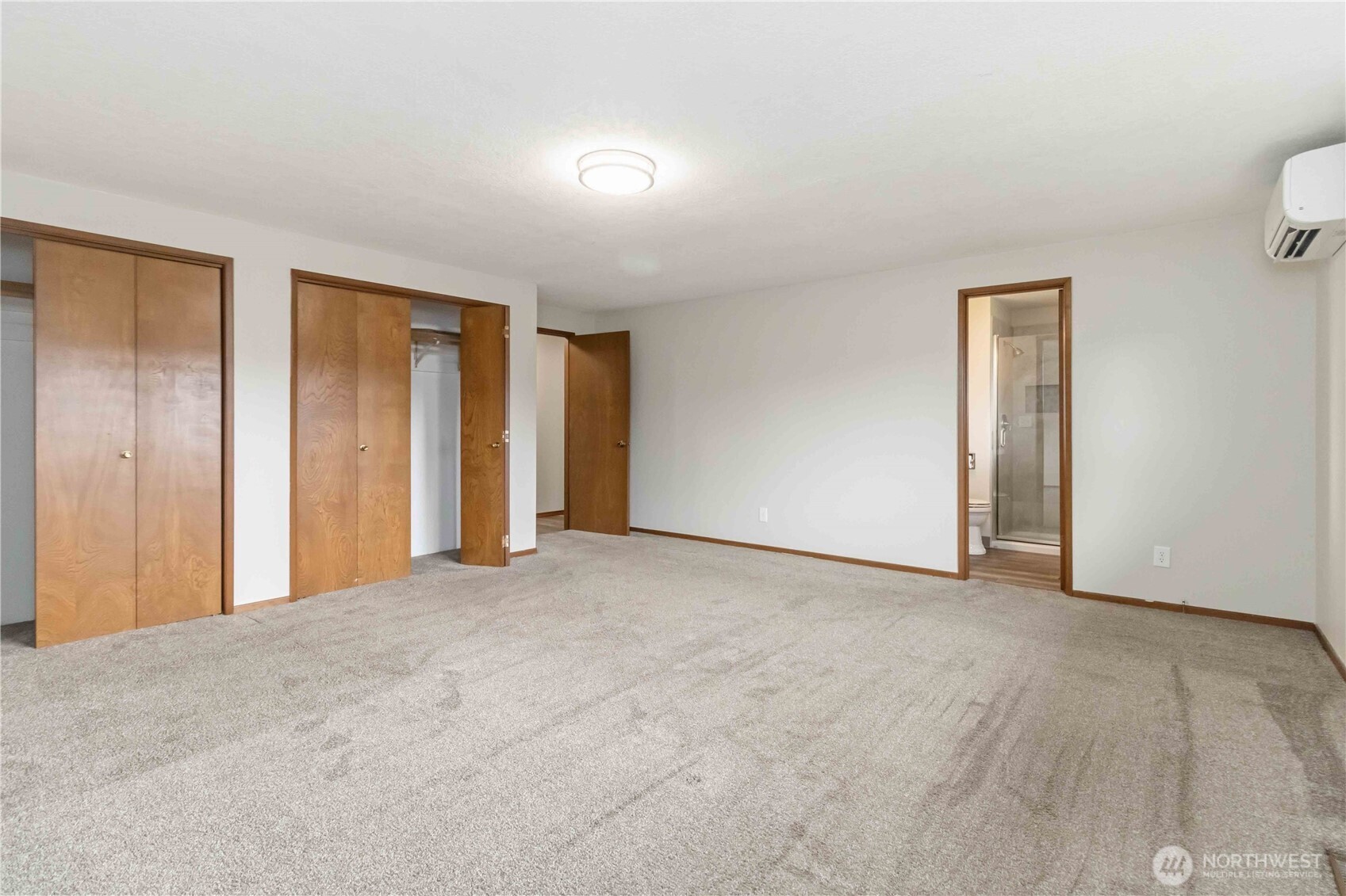 1 Independence Court , Longview, WA 98632