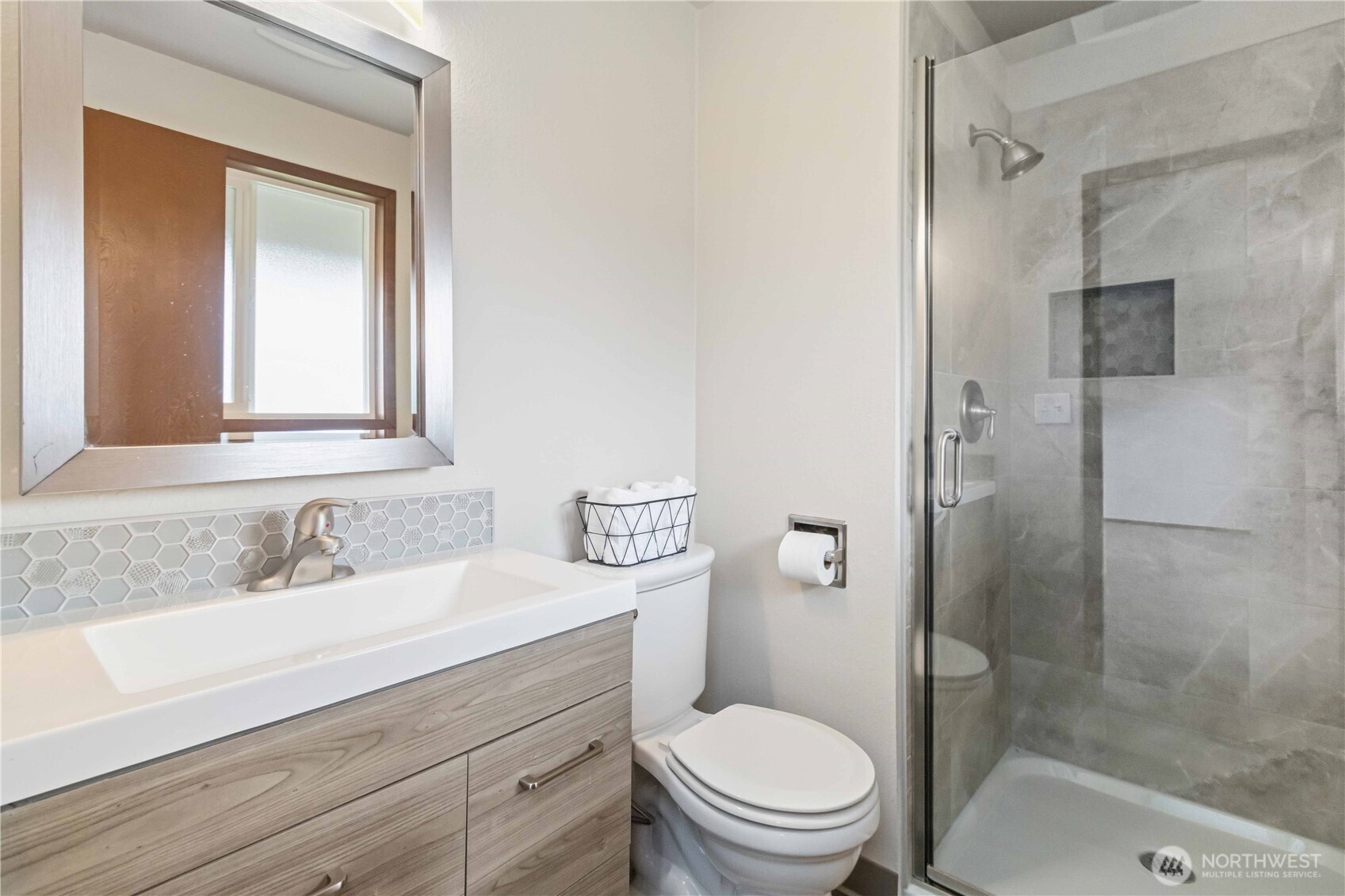 1 Independence Court , Longview, WA 98632